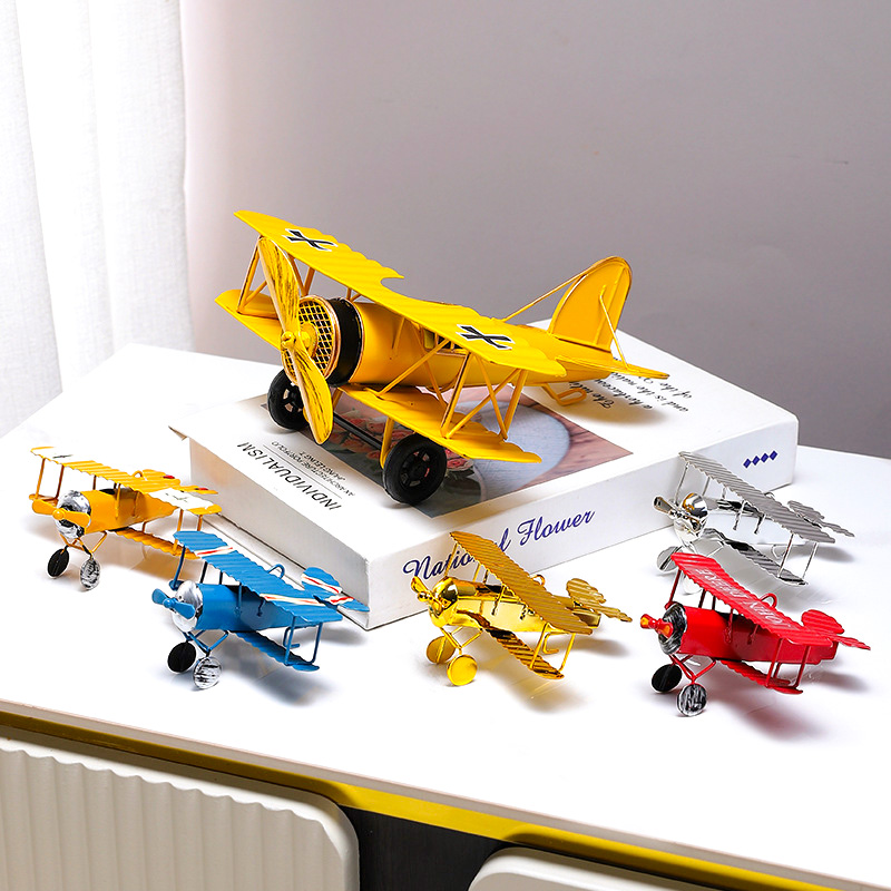 Vintage Metal Airplane Model R - Vintage Collectible Furniture のレビューと価格