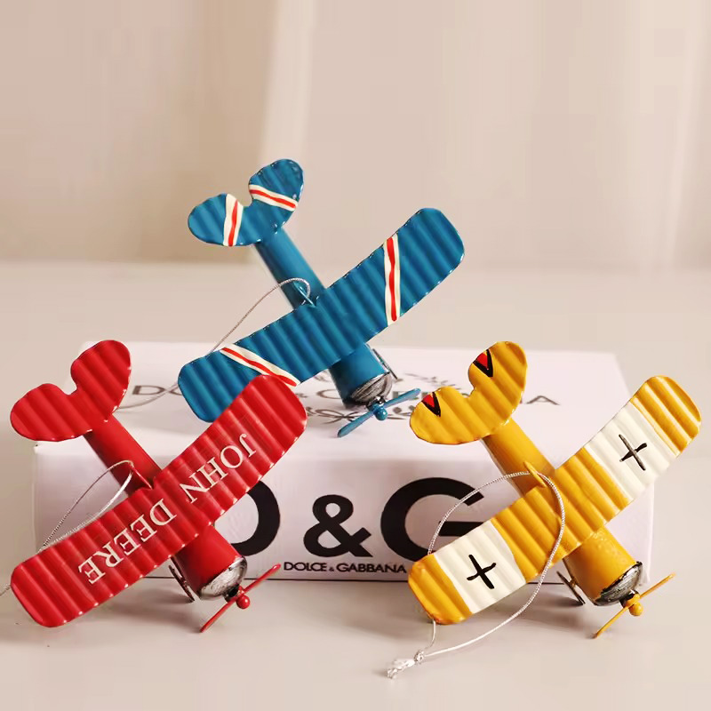 Vintage Metal Airplane Model R - Vintage Collectible Furniture のレビューと価格
