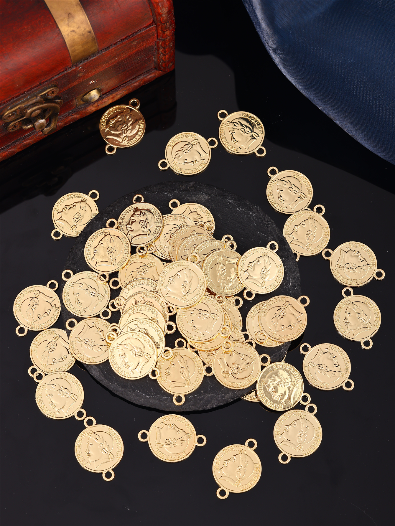 Coin-Shaped DIY Women's Robe A - Vintage Collector のレビューと価格