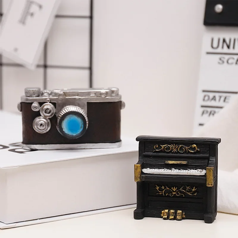 Vintage Mini Camera Decor Desk - Vintage Collectible Furniture のレビューと価格