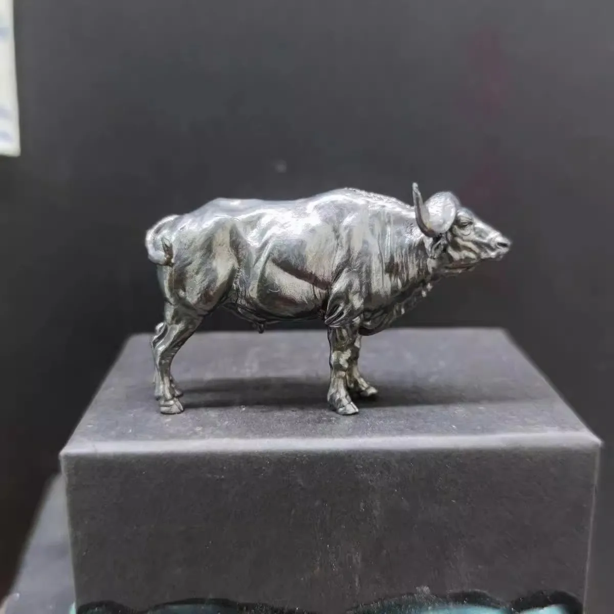 Brass African Buffalo Sculptur - Vintage Collectible Furniture のレビューと価格