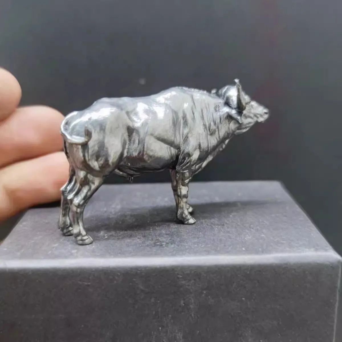 Brass African Buffalo Sculptur - Vintage Collectible Furniture のレビューと価格